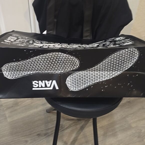 Vans Off The Wall Graphic Shopper Tote Bag - Picture 6 of 6